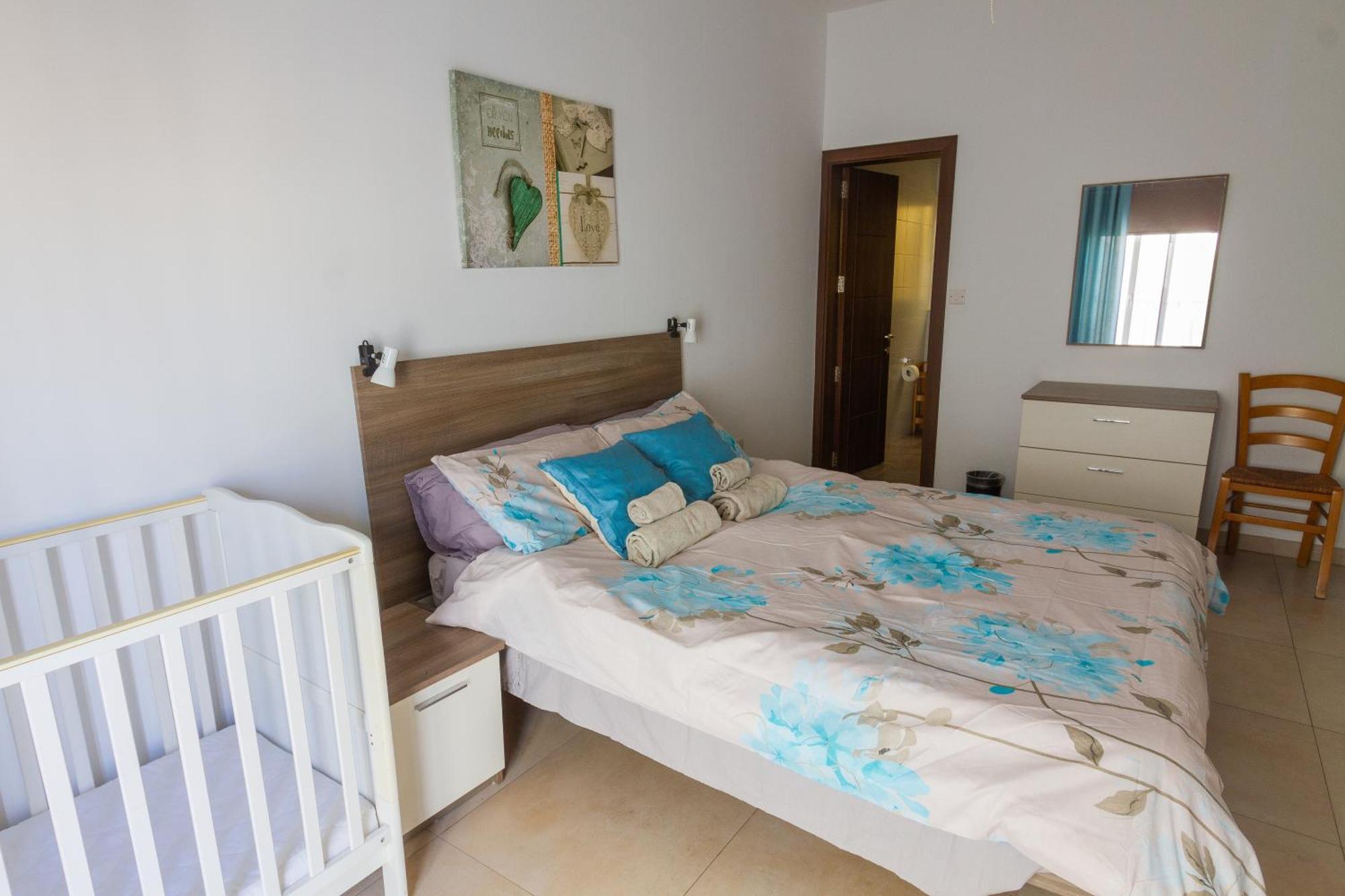 Modern & Central 2 Bedroom & 2 Bathrooms Apartment Msida Exterior photo