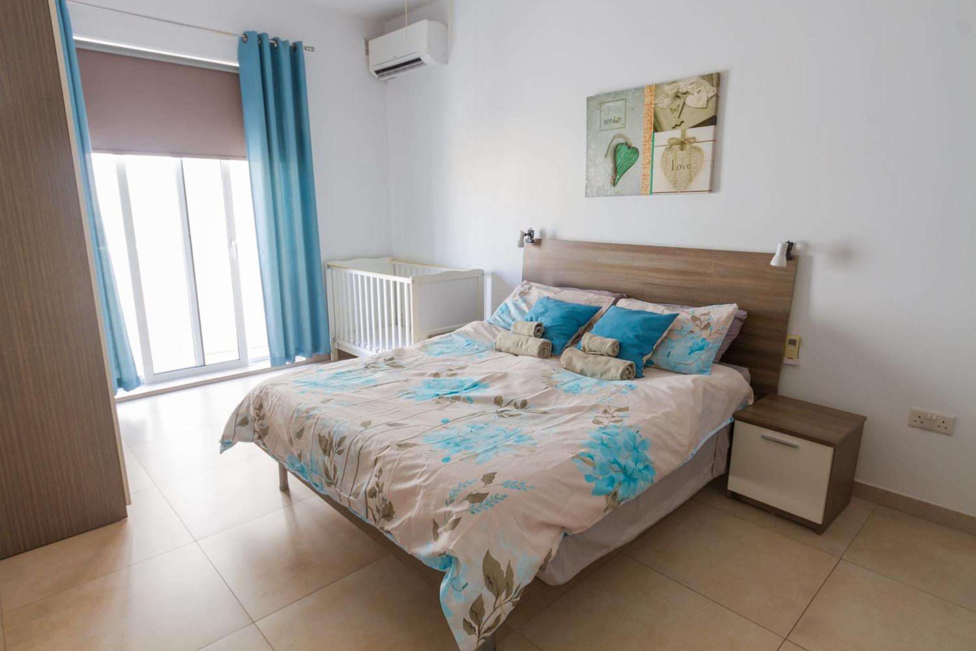 Modern & Central 2 Bedroom & 2 Bathrooms Apartment Msida Exterior photo
